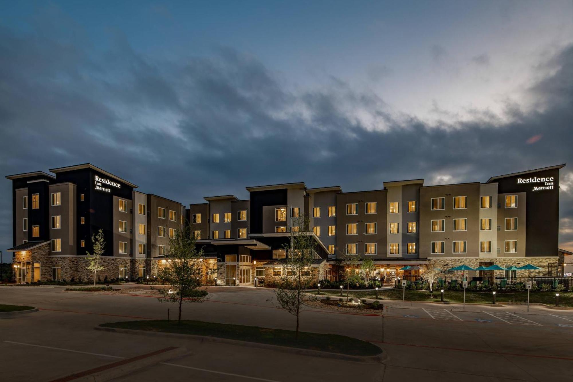 Residence Inn By Marriott Dallas At The Canyon Esterno foto